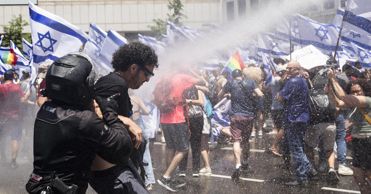 Israel hit by huge protests as Netanyahu's judiciary overhaul moves forward