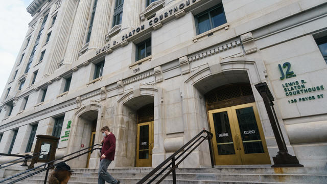 Fulton County Judge Releases Portion Of Grand Jury Report On 2020 Election Interference 