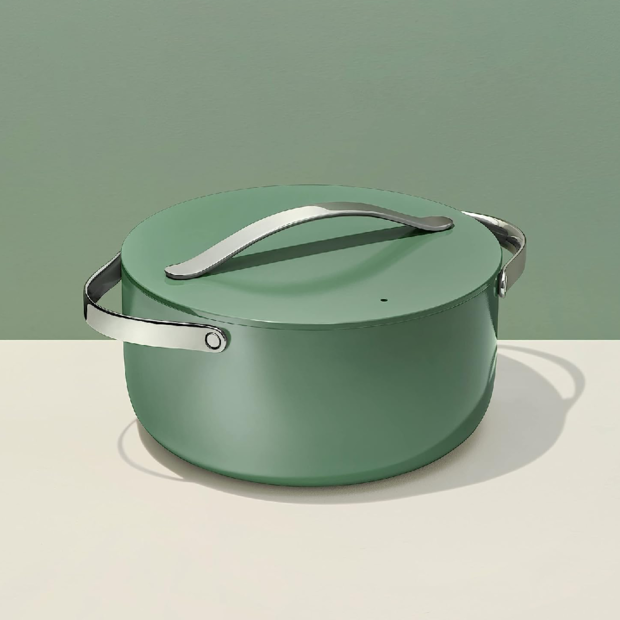 Caraway dutch oven in sage 