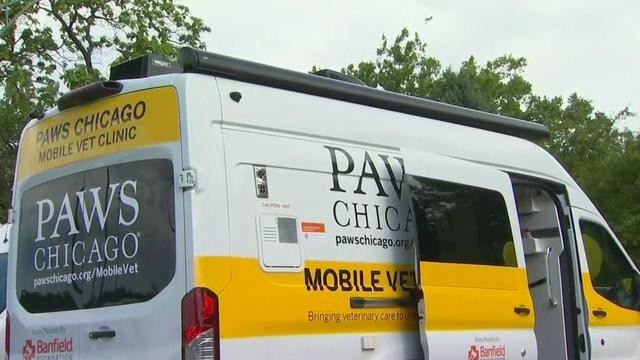 PAWS Chicago mobile vet unit.jpg 