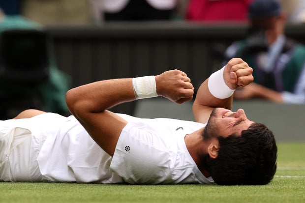Carlos Alcaraz defeats Novak Djokovic in epic Wimbledon showdown