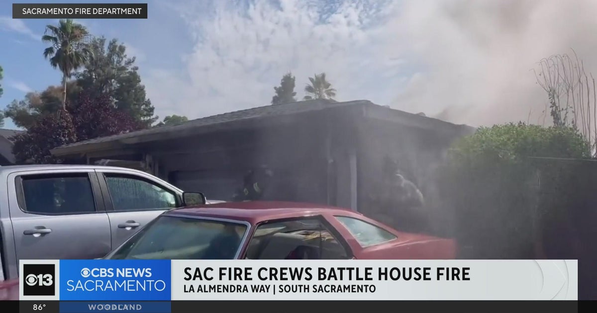 Crews battle house fire in south Sacramento - CBS Sacramento