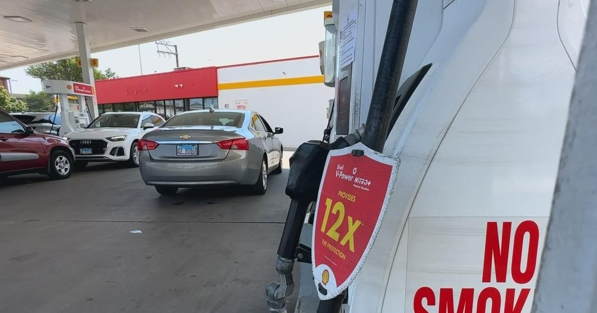 Gas station accused of negligence for selling watertainted gas CBS Chicago