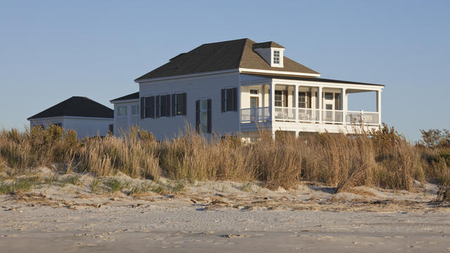 Elegant house on beach 