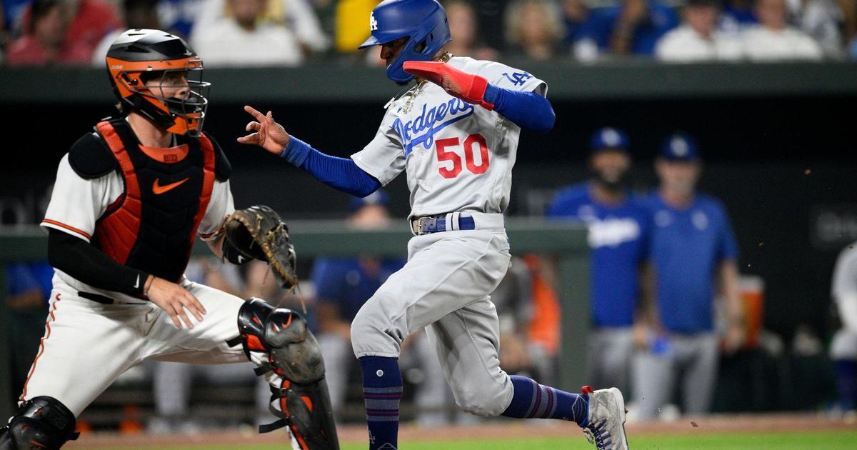 Mullins hits 3-run homer in 9th to lift Orioles to 8-7 win over Astros