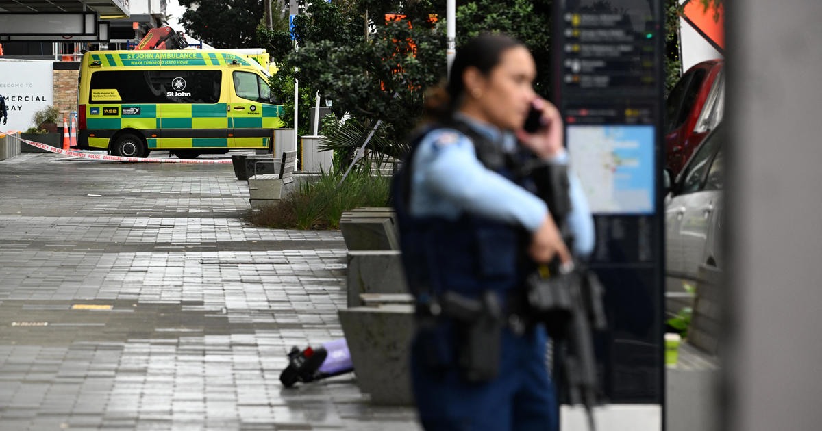 Gunman in New Zealand kills 2 people ahead of Women's World Cup