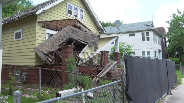 roseland-collapsed-house.png 