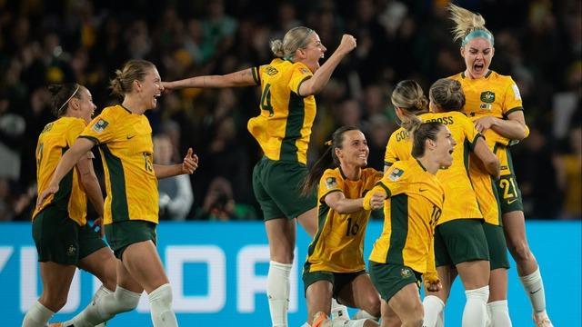 cbsn-fusion-womens-world-cup-underway-in-new-zealand-and-australia-thumbnail-2141749-640x360.jpg 