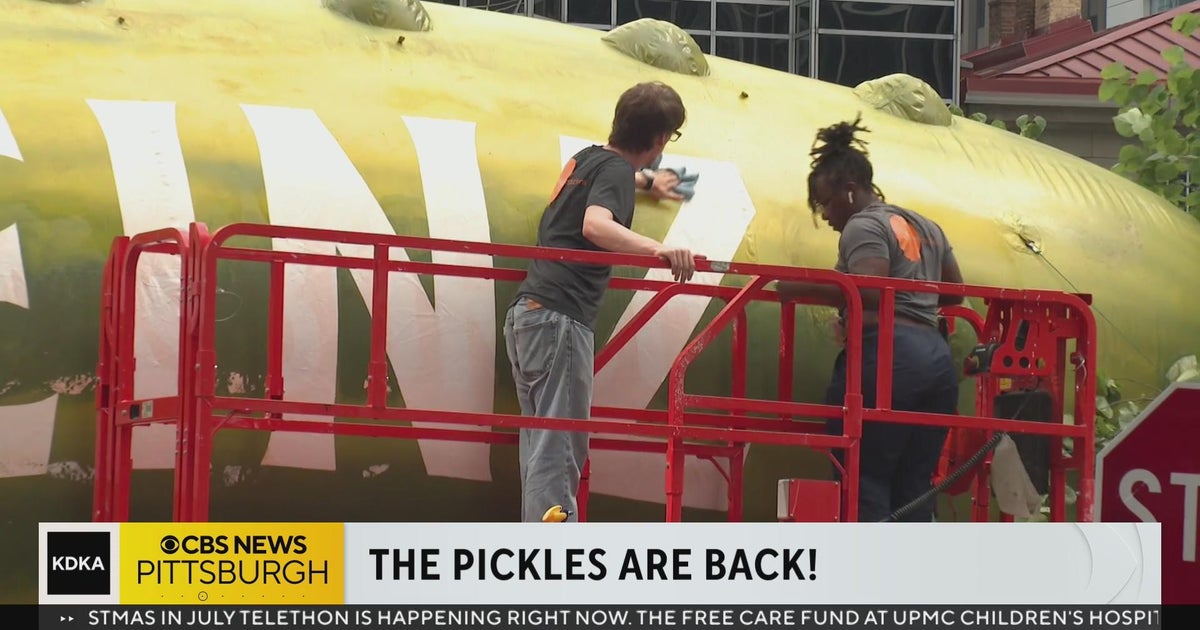 Picklesburgh organizers lower one balloon, deflate another ahead of