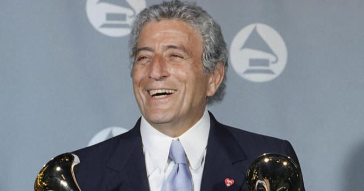Tony Bennett Grammy Winning Singer Dies At 96 Cbs News 4447