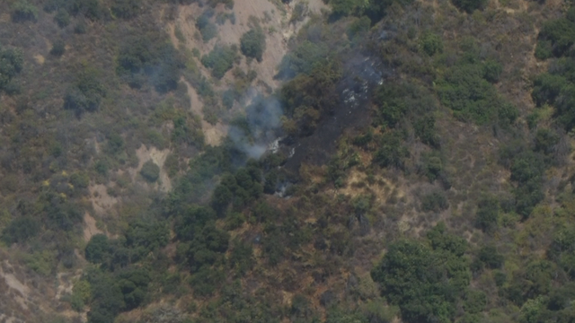 tarzana-brush-fire.png 
