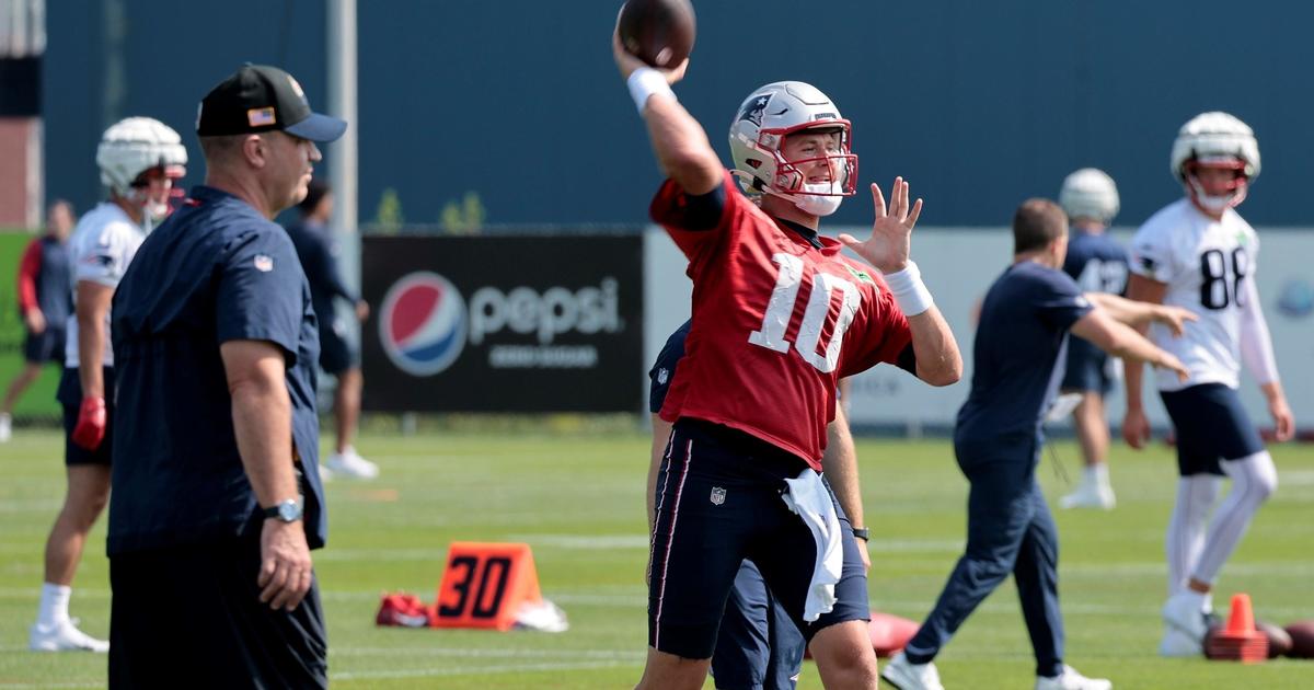Mac Jones jerseys outsold Tom Brady during training camp, Patriots QB was  No. 6 overall 