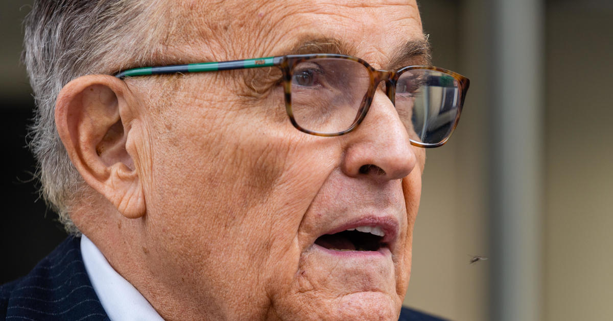 Rudy Giuliani admits to making "false" statements about 2 former Georgia election workers
