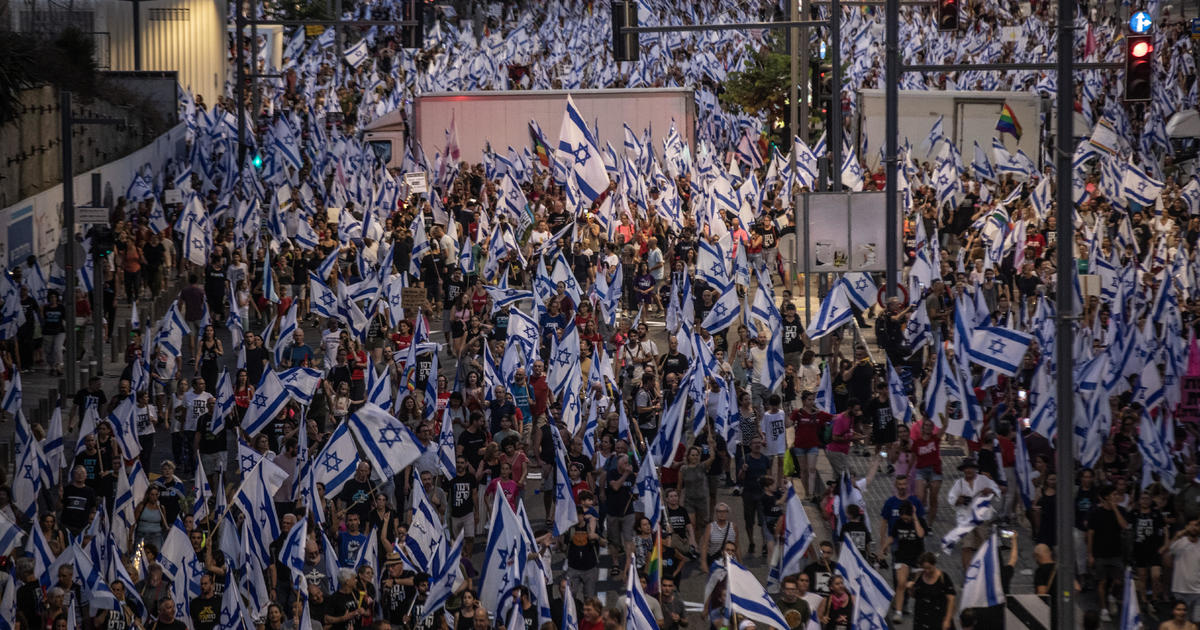 Israelis stage massive protests after government pushes through key reform