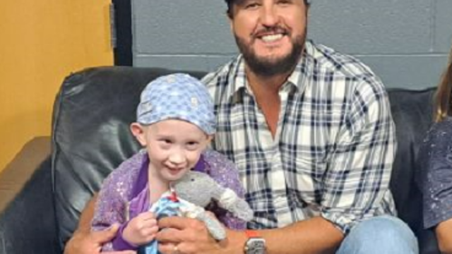 girl-meets-luke-bryan-2-cropped-more-from-family.png 