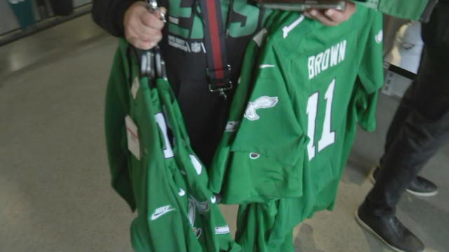 kelly-green-eagles-jerseys.jpg 