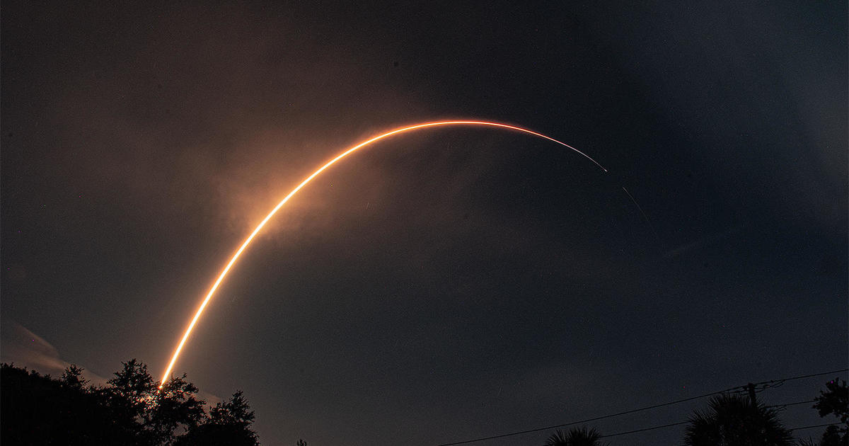 SpaceX изстреля телевизионна релейна станция Intelsat като част от обновяване на целия флот