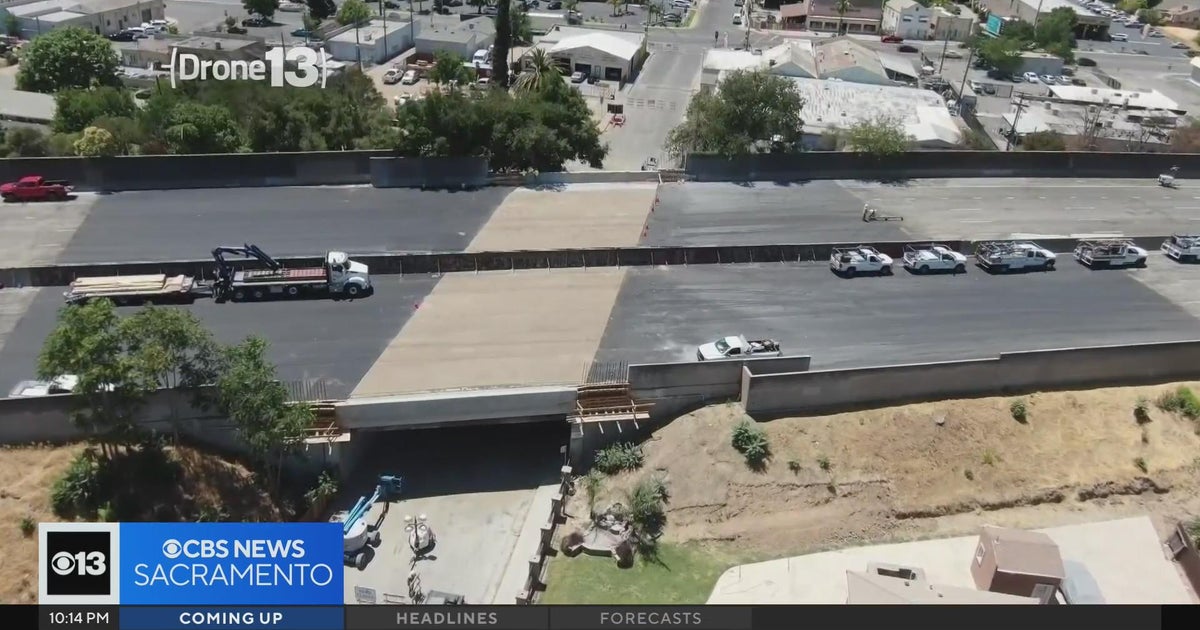 Broken lights on Highway 99 underpass lead to safety concerns 2 years after major Caltrans project