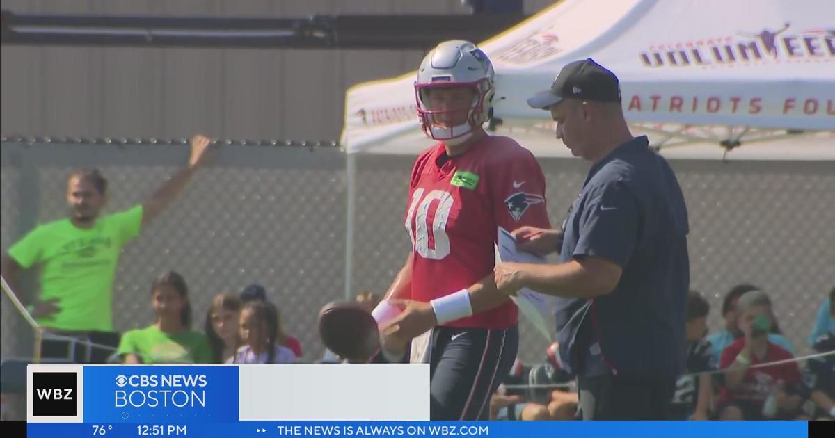 Angry Jack Jones Leaves Practice: New England Patriots Training Camp Day 8  - Sports Illustrated New England Patriots News, Analysis and More