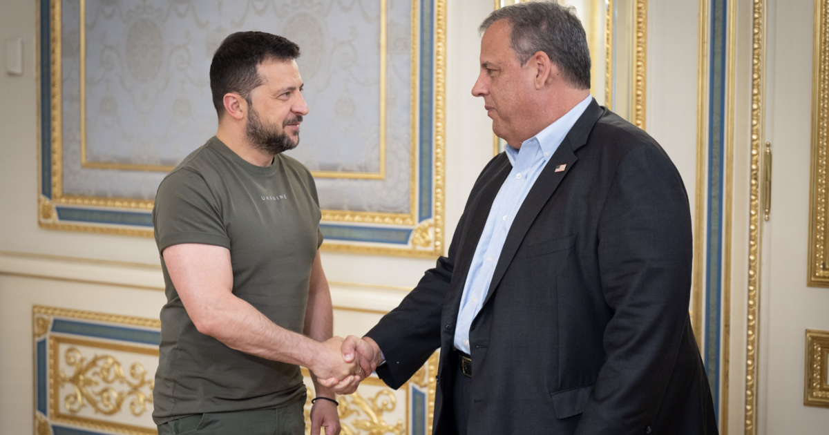 Chris Christie realiza una visita sorpresa a Ucrania y se reúne con Zelenskyy