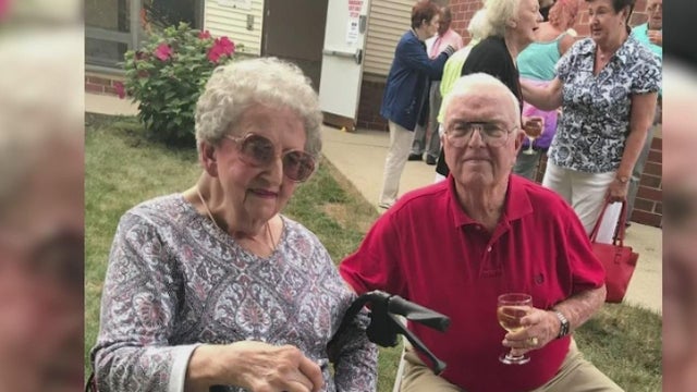 Gast Monument family.jpg 