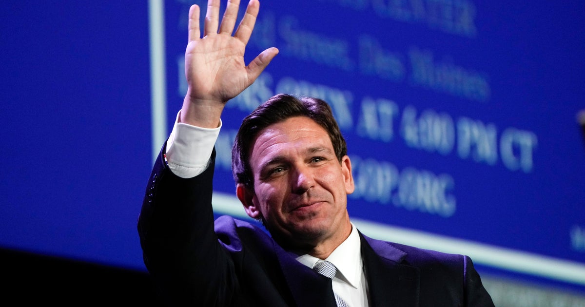 DeSantis’ retaliation towards Disney hurts Florida, former governors and lawmakers say