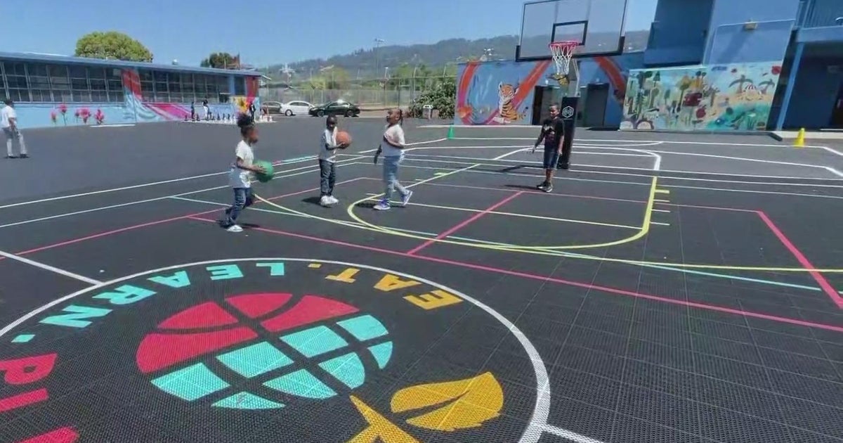 Oakland Unified School District students families excited as classes resume Oakland Unified School District students families excited as classes resume