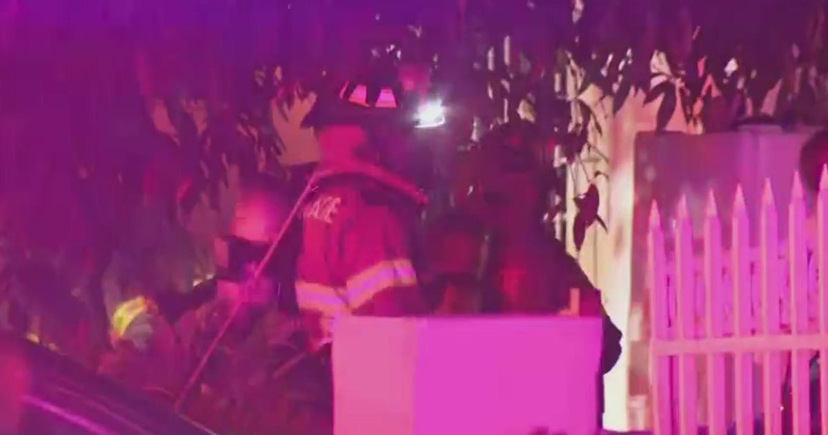One dead in Miami Gardens residence hearth