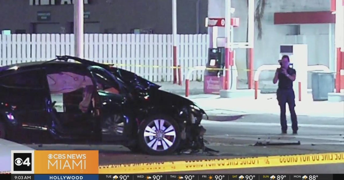Car or truck riddled with bullets, crashes in Fort Lauderdale