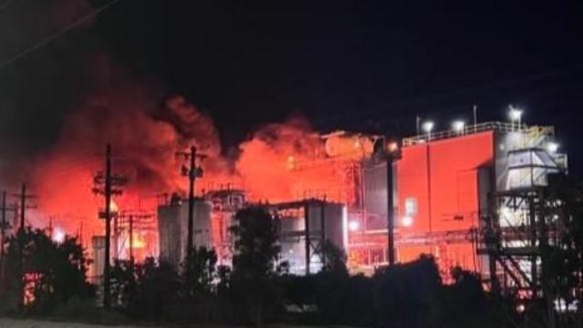 Sherwin-Williams plant fire in Garland 