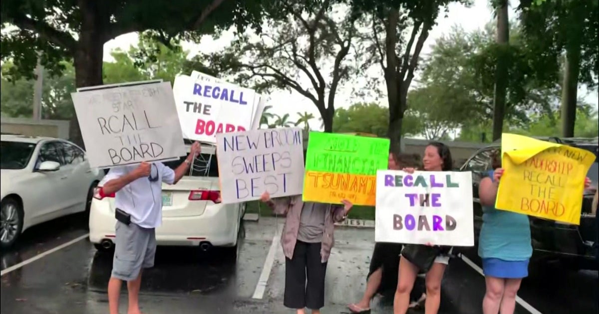 Neighbors at just one Dania Seashore community Neighbors at just one Dania Seashore community