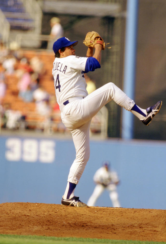 Dodgers honor Fernando Valenzuela, and it's about time