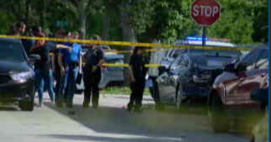 Miami police officer damage soon after getting struck by car, officers say Miami police officer damage soon after getting struck by car, officers say