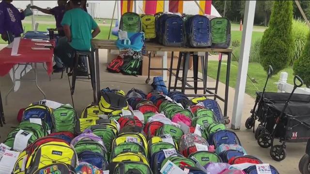 waterford-township-backpack-giveaway.jpg 