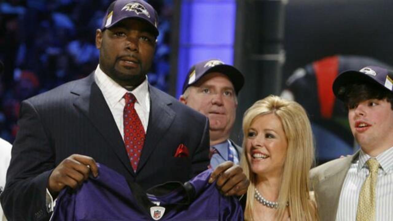 Former NFL star Michael Oher, inspiration for The Blind Side, claims Tuohy  family never adopted him - CBS News