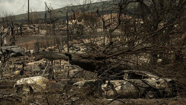 cbsn-fusion-lives-priceless-artifacts-a-closer-look-at-the-cost-of-the-hawaii-wildfires-thumbnail-2209076-640x360.jpg 