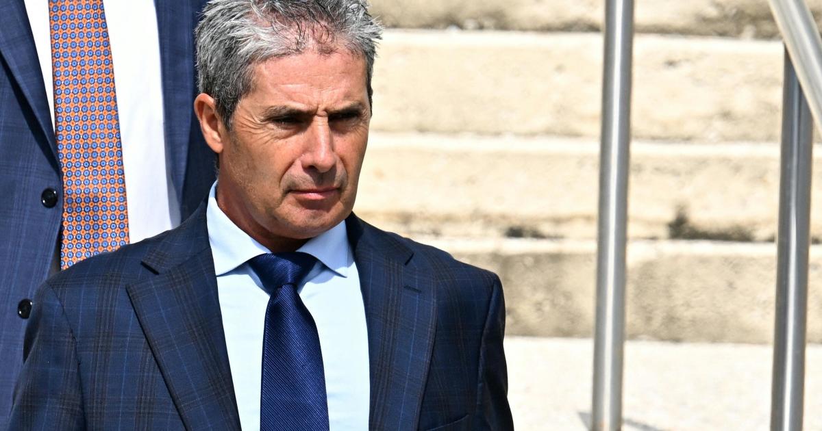 Carlos De Oliveira, Mar-a-Lago property manager, heads back to court in classified documents case