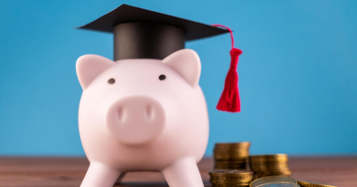 Какъв е добър лихвен процент за частни студентски заеми?