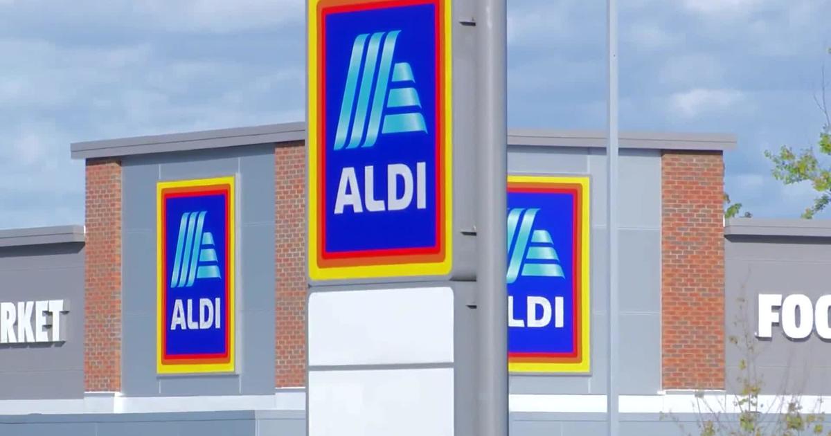 File: Aldi Buying Winn-Dixie And Harvey's Grocery Stores - CW Atlanta