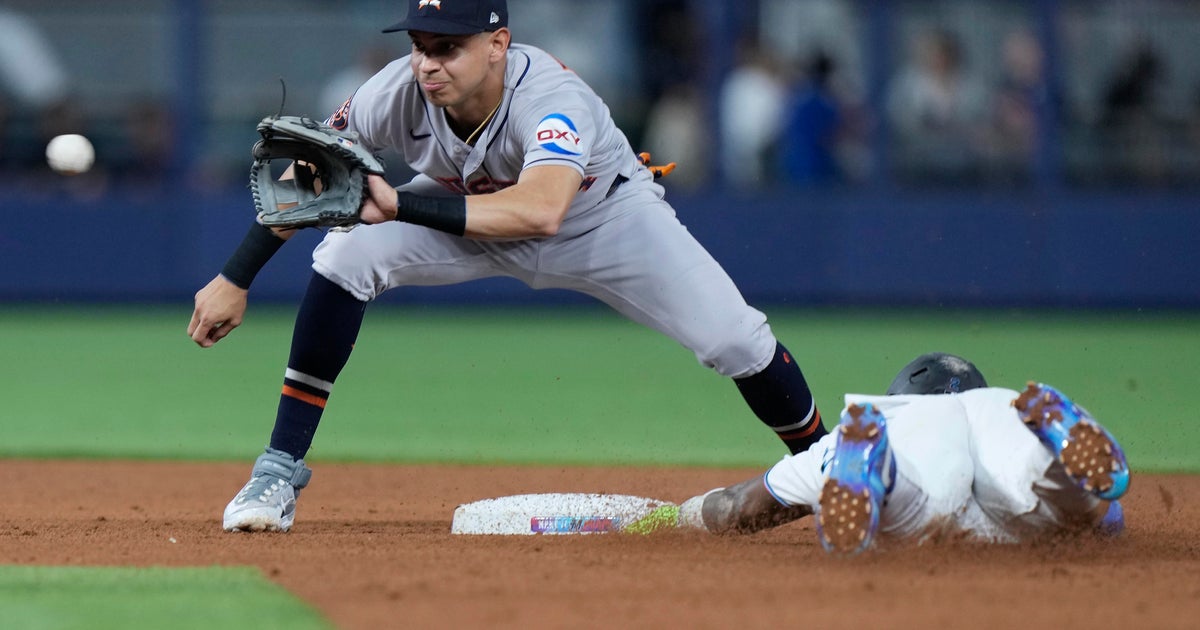 Astros rally earlier Marlins 6-5 Astros rally earlier Marlins 6-5