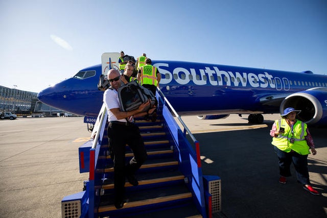 Southwest airlifts shelter animals 