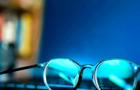 cbsn-fusion-study-finds-blue-light-glasses-dont-offer-more-eye-protection-thumbnail-2219918-640x360.jpg 