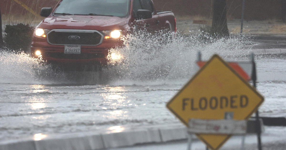 湾区暴风雨将伴随洪水和狂风而来，居民被敦促在周二做好准备