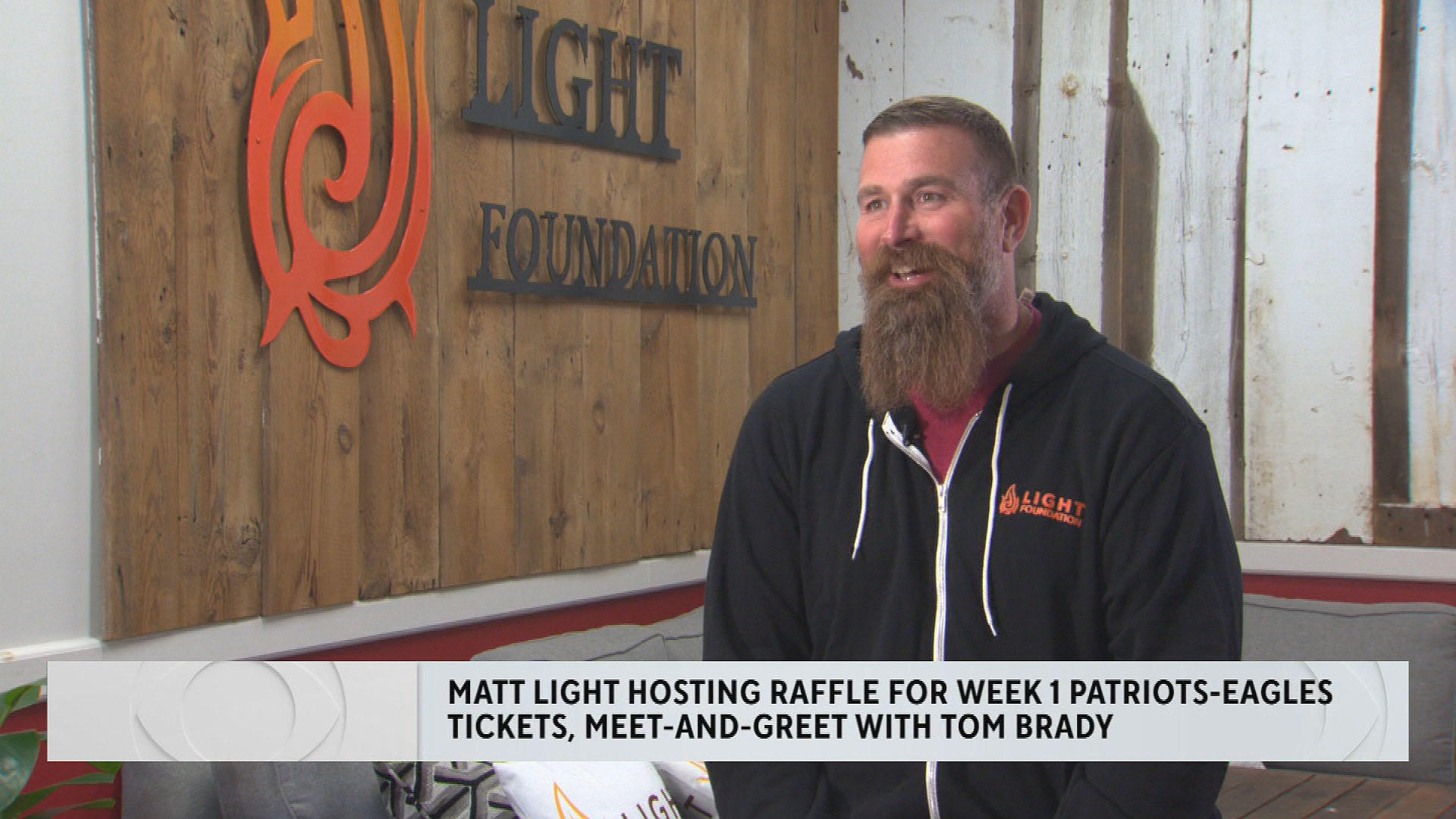 Matt Light raffling off tickets for a meet-and-greet with Tom Brady,  tickets to Patriots-Eagles in Week 1 - CBS Boston