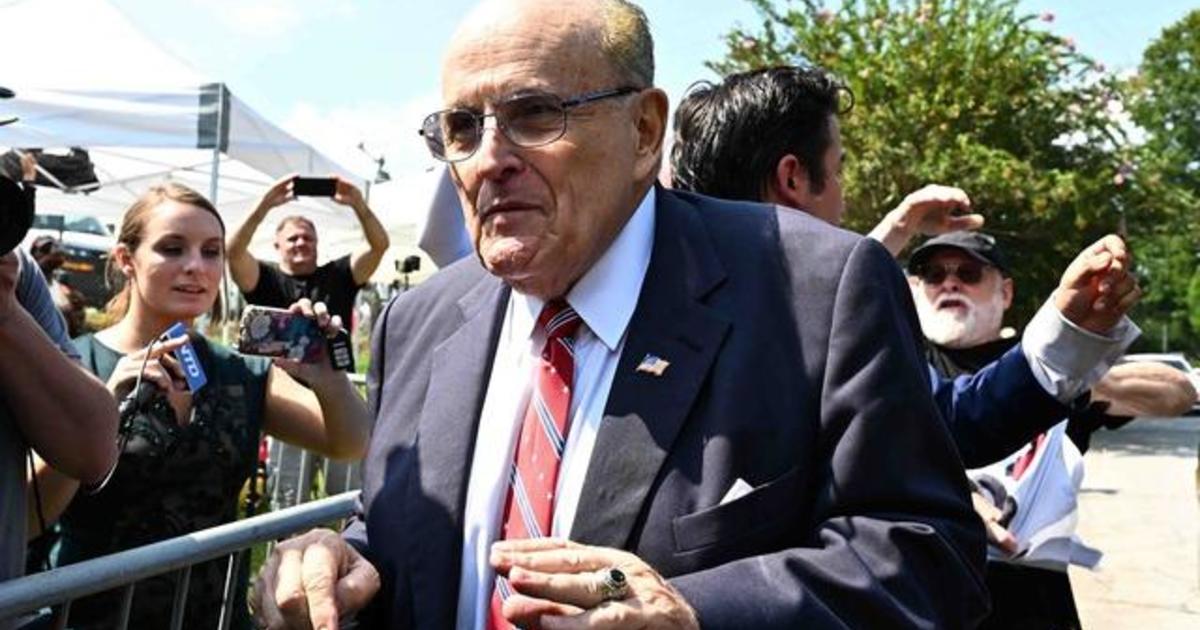 Giuliani to enter not guilty plea in Fulton County case, waive arraignment
