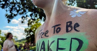 Wisconsin Republicans want to make it a crime to be naked in public