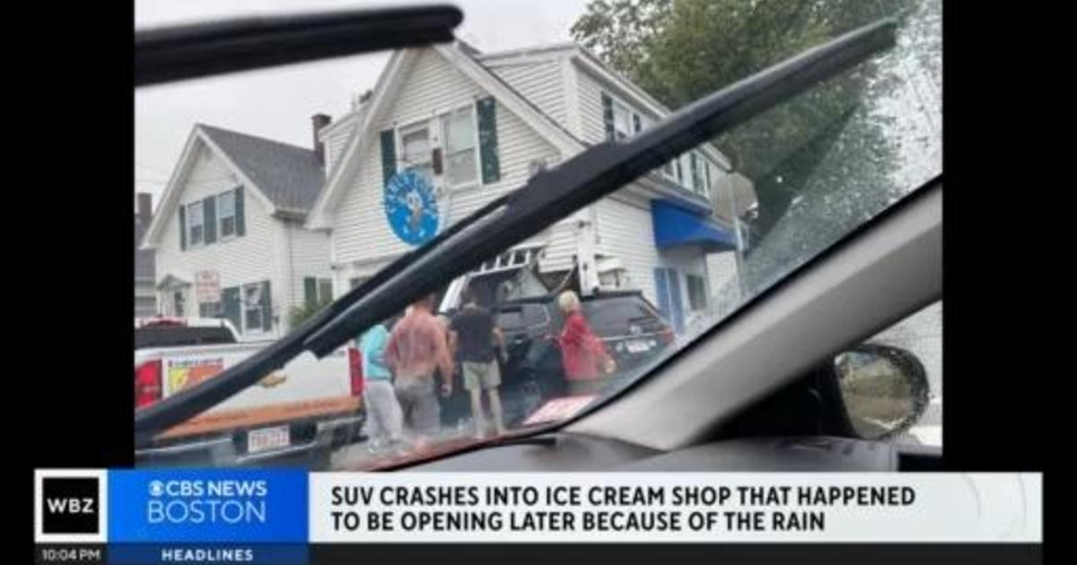 SUV crashes into Carl's Cones ice cream shop in Gloucester - CBS Boston
