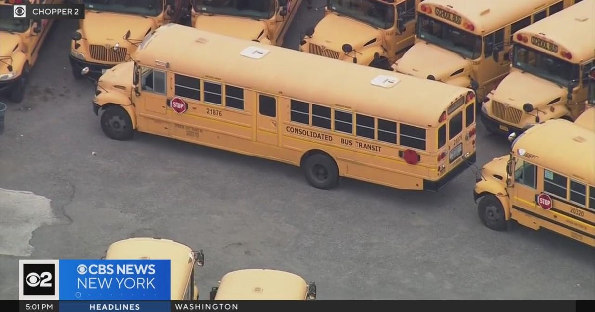 NYC puts parents on notice for possible school bus drivers strike - CBS ...