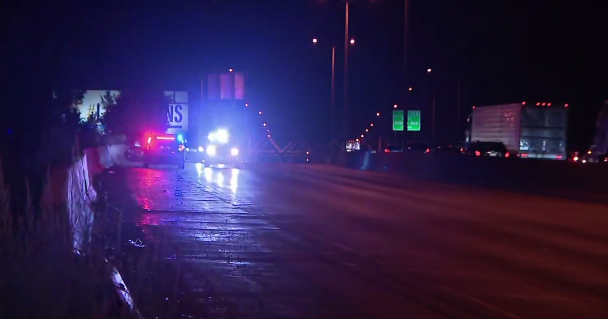 Chaos erupts on Bishop Ford Freeway with shootout, crash - CBS Chicago