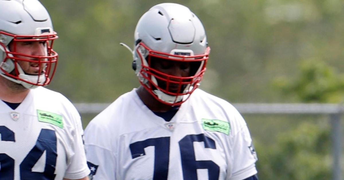 Patriots Add Tackle Depth Signing of OT's Vederian Lowe and